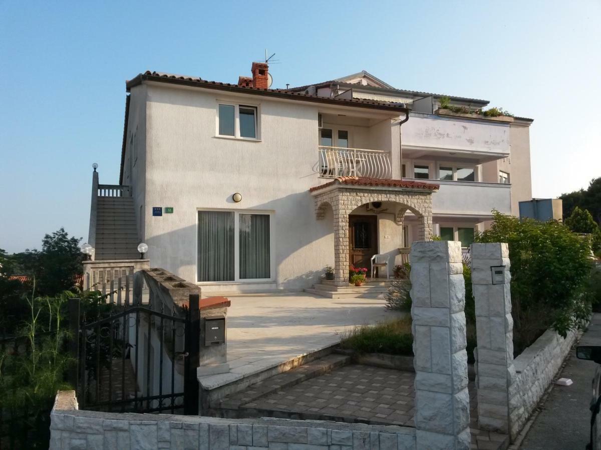 Apartments Mamic Пула Экстерьер фото